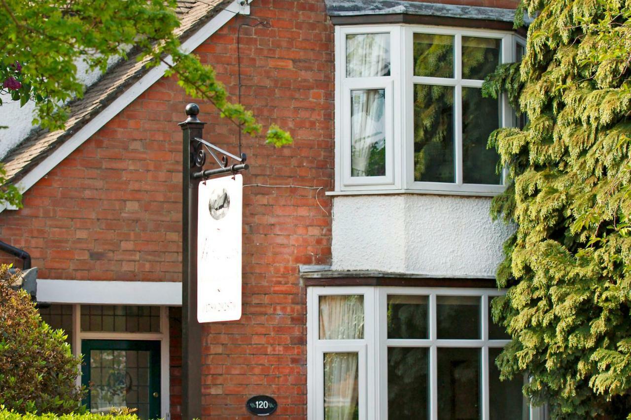 The Willows Stratford-upon-Avon Bagian luar foto